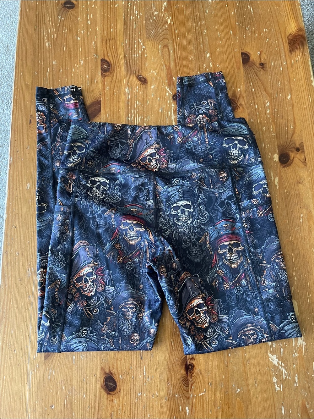 CVG Pirate Skull Print Athletic Leggings Women's Size Small
